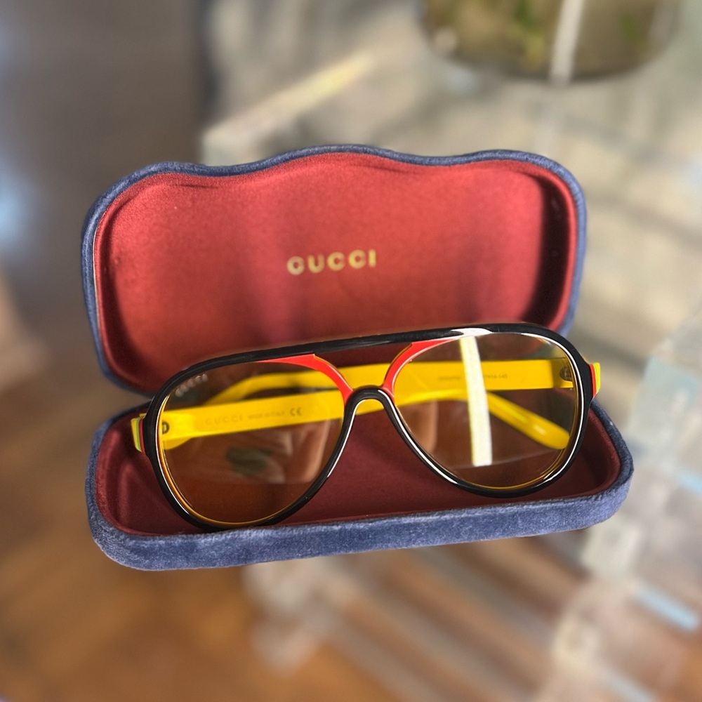Gucci sunglasses. Used. Good condition